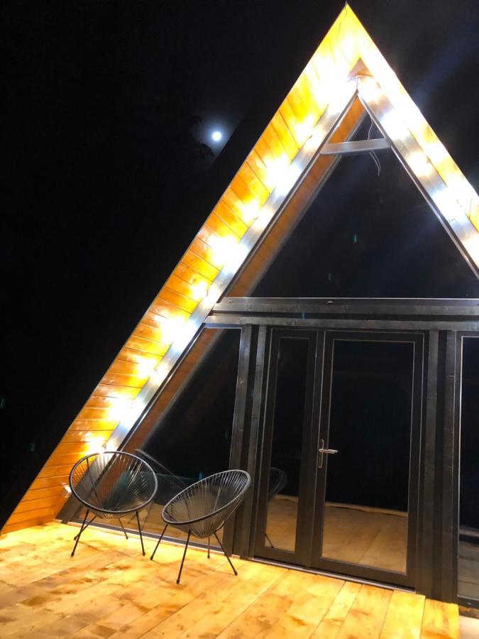 La Koltau A-Frame Hotel Mărişel Exterior foto