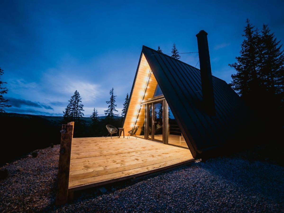 La Koltau A-Frame Hotel Mărişel Exterior foto